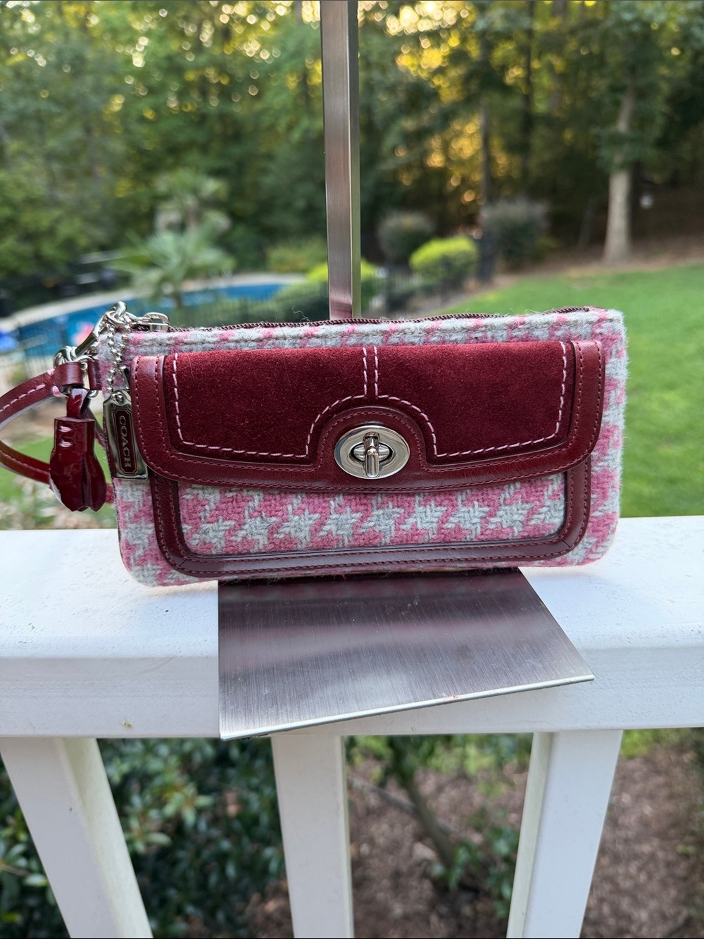 Vintage Coach HoundstoothTurn-lock Wristlet Burgundy Tweed.